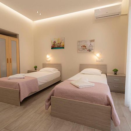Sabbia Apartments Seafront By Rentalspro Services - Nea Moudania Halkidiki Kültér fotó