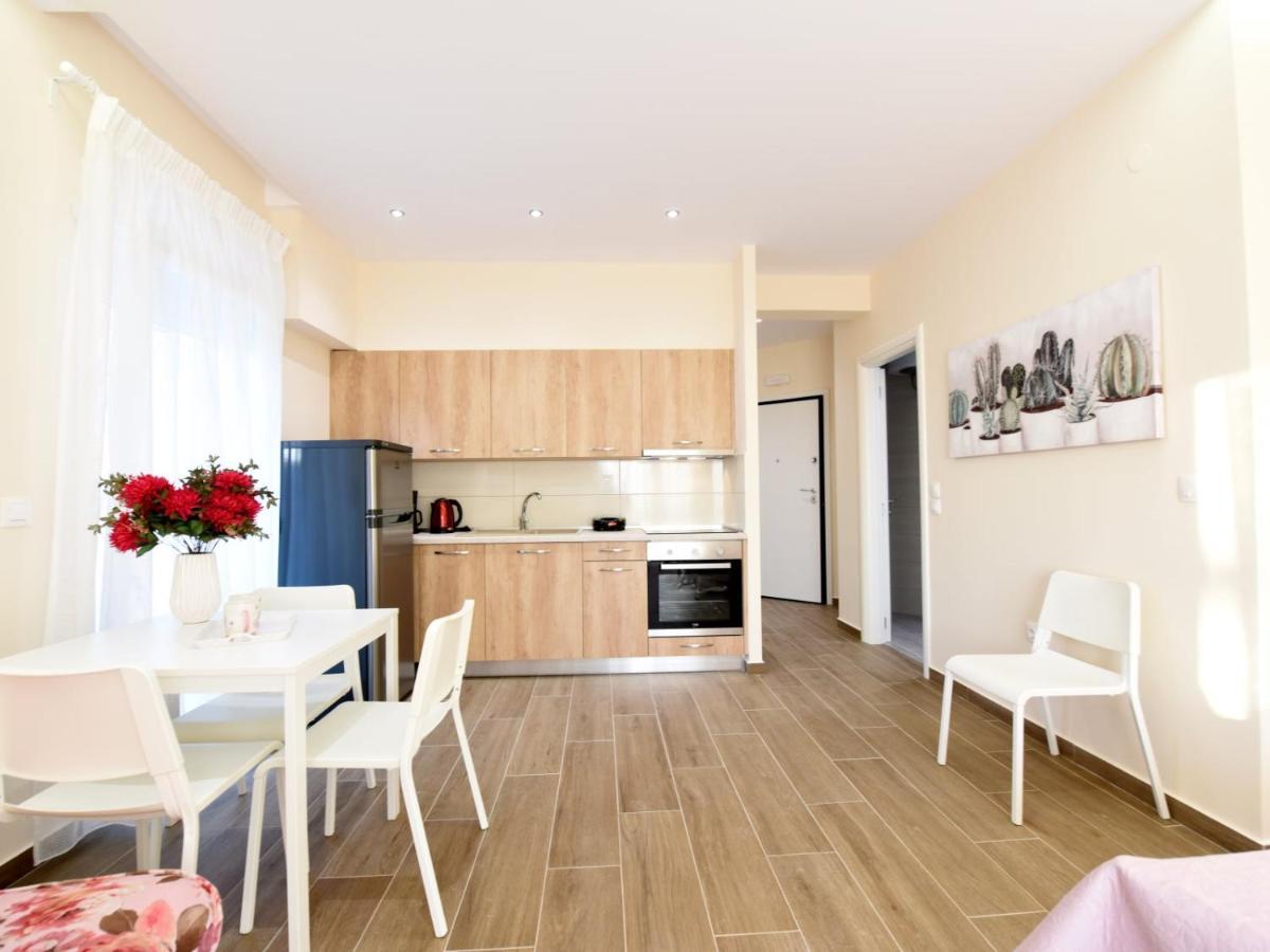 Sabbia Apartments Seafront By Rentalspro Services - Nea Moudania Halkidiki Kültér fotó