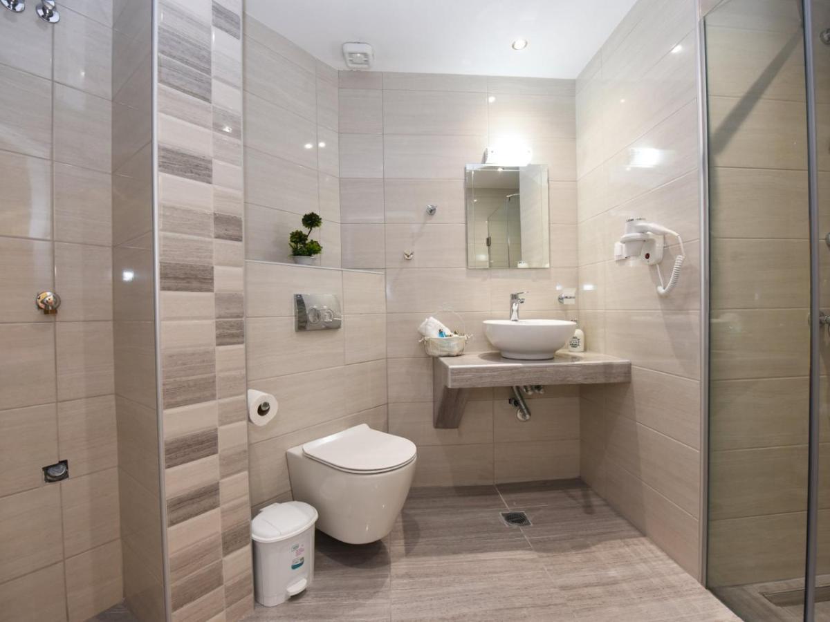Sabbia Apartments Seafront By Rentalspro Services - Nea Moudania Halkidiki Kültér fotó